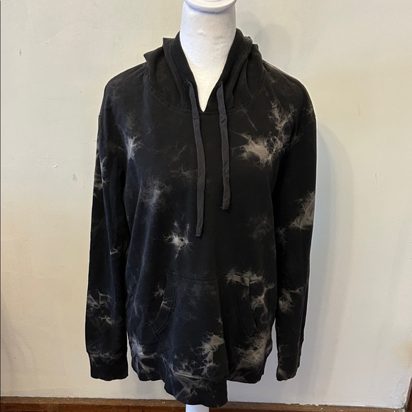 Jane and Delancey Tops - Jane and Delancey black hooded lightweight sweatshirt Size L EUC